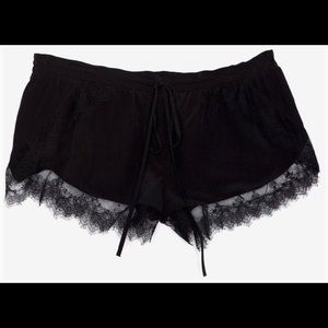 Silk shorts lace trim
